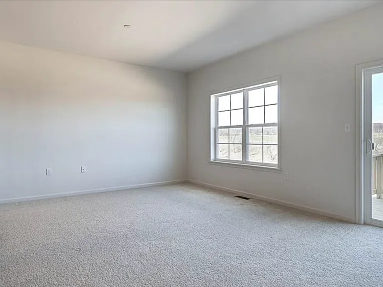 7882 Briarwood Dr — Photo 15