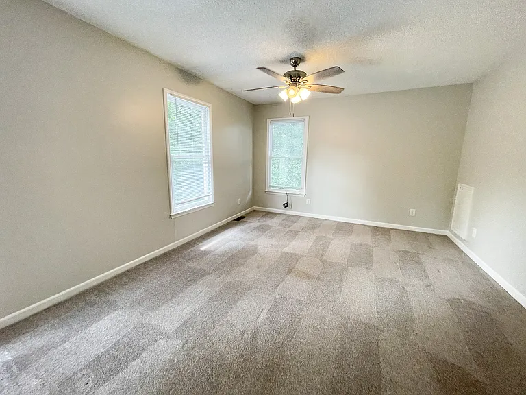 1511 Kathleen Dr — Photo 17