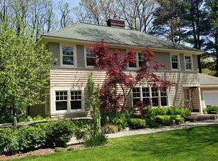 394 Strawberry Hill Rd, Concord, MA 01742