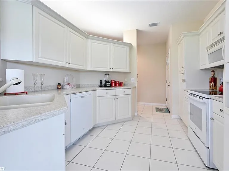 6065 Pinnacle Ln #1001 — Photo 4