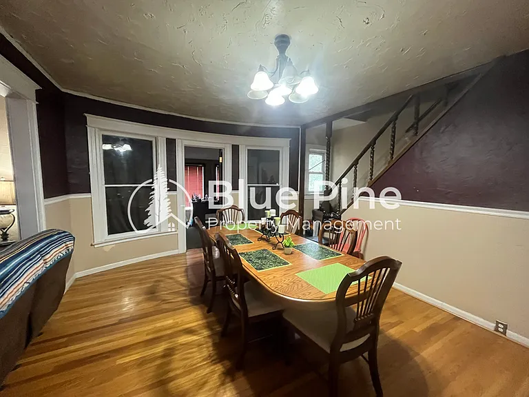 284 S Ridge Ave — Photo 4