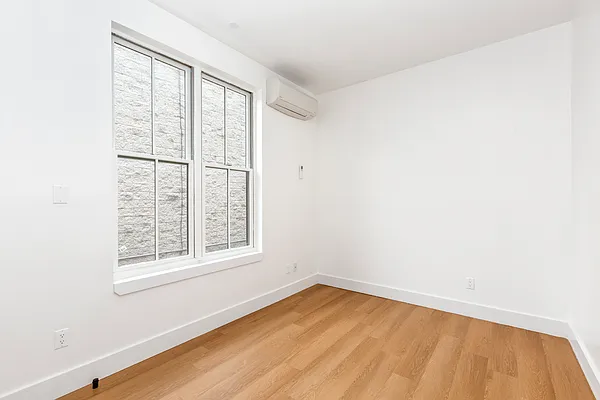 Rented by Friedman Mayer, LREB | media 10