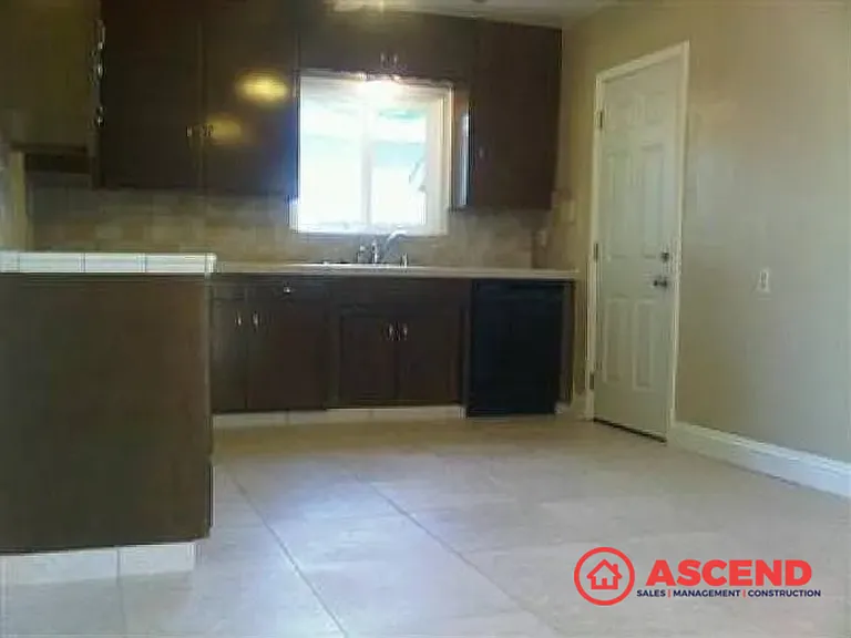 513 Prosser Ave — Photo 4