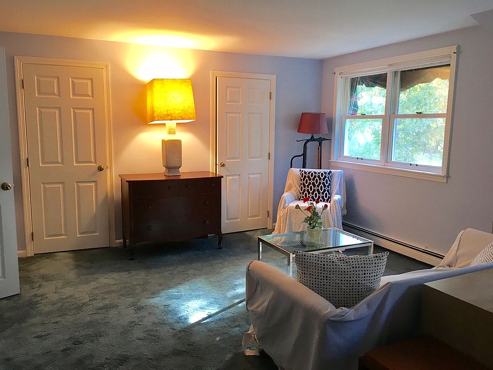 2nd image of 55 Highpoint Rd