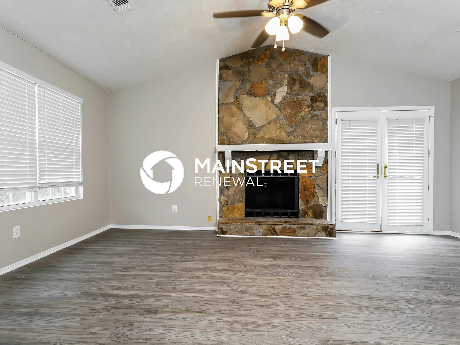 689 Durham Crossing — Photo 2