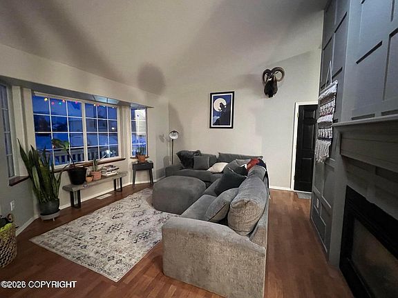 2nd image of 1204 S Frontier Dr