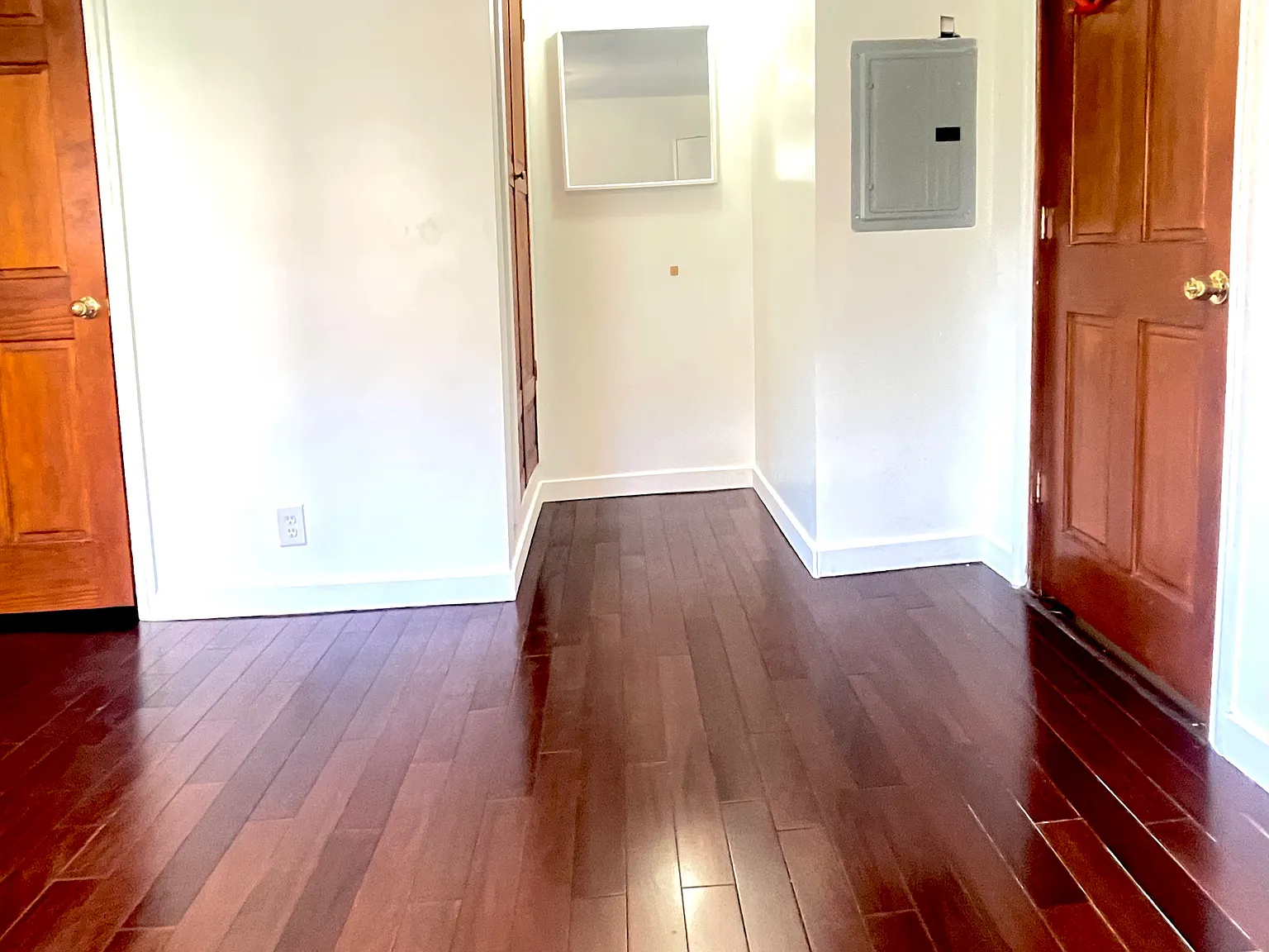 108 Fairview Ave — Photo 3