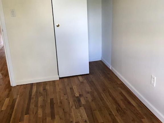 3rd image of 8803 Pontiac St Floor 3