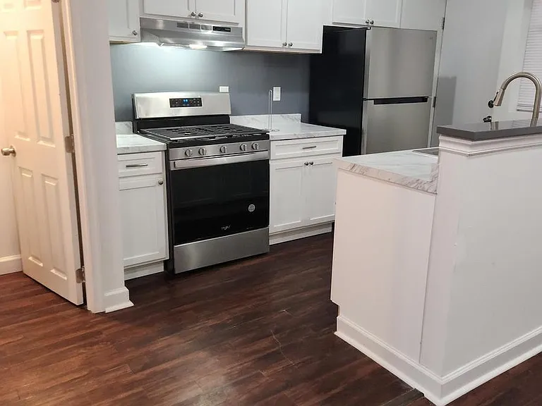 417 Irving St NW — Photo 6