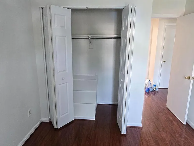 6152 Strasburg Dr — Photo 19