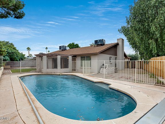 5th image of 10841 N 39TH Drive