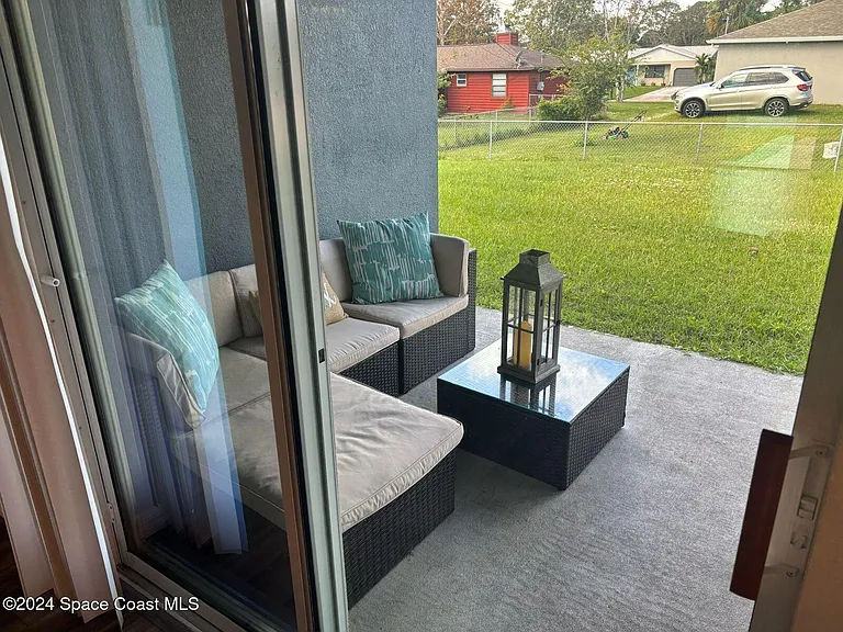 647 Airoso Rd SE — Photo 26