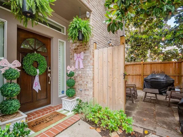 2127 Stacy Gln, Houston, TX 77008