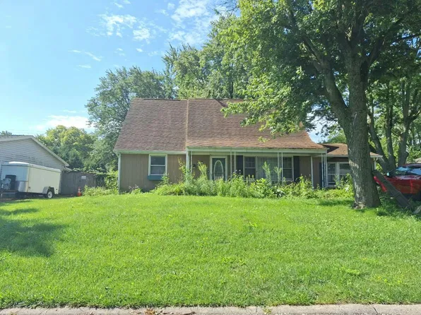 400 Greendale Dr, Valparaiso, IN 46385