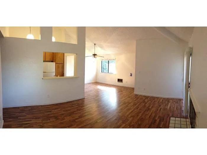 1560 Alma Trl photo 1