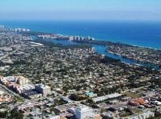 425 NE 5th Ct, Boca Raton, FL 33432