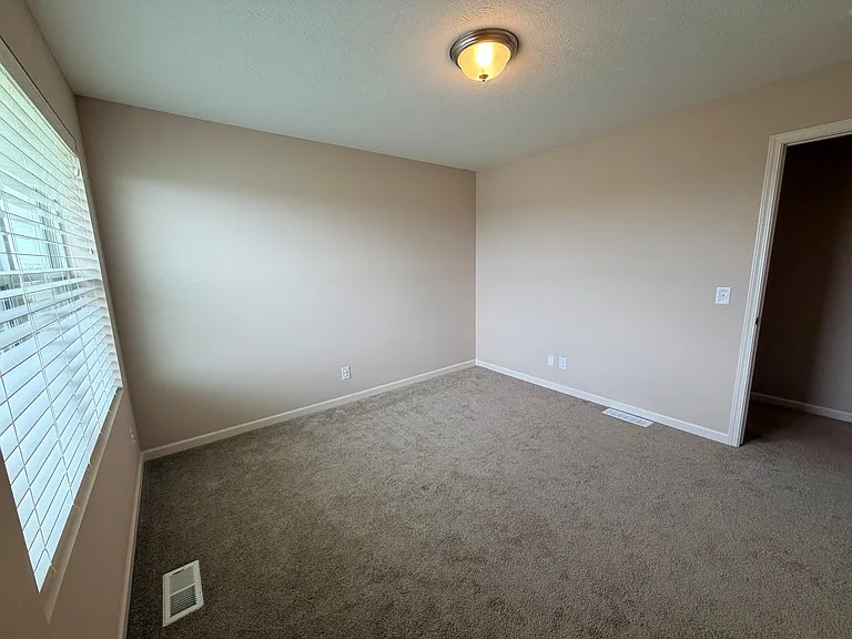 3756 S 205th St — Photo 14