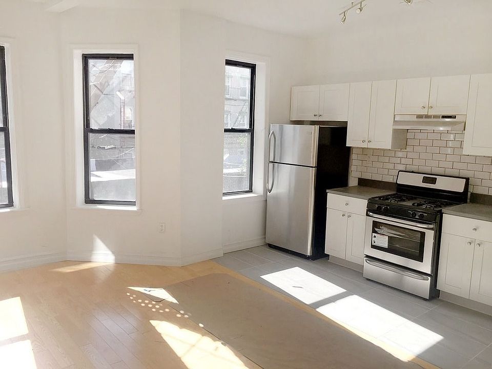 1st image of 361 E 26th St APT 2