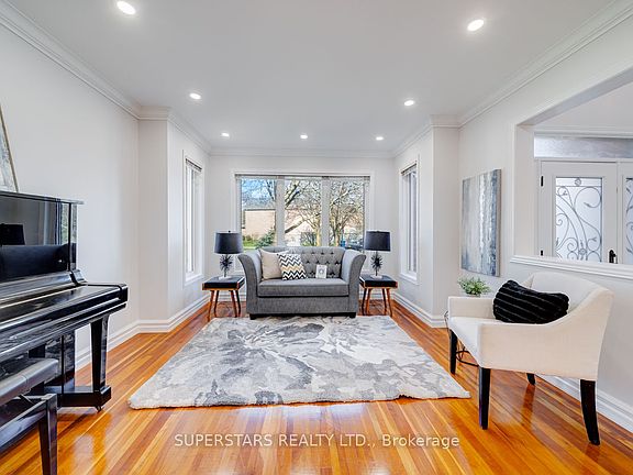 4th image of 105 McClellan Way