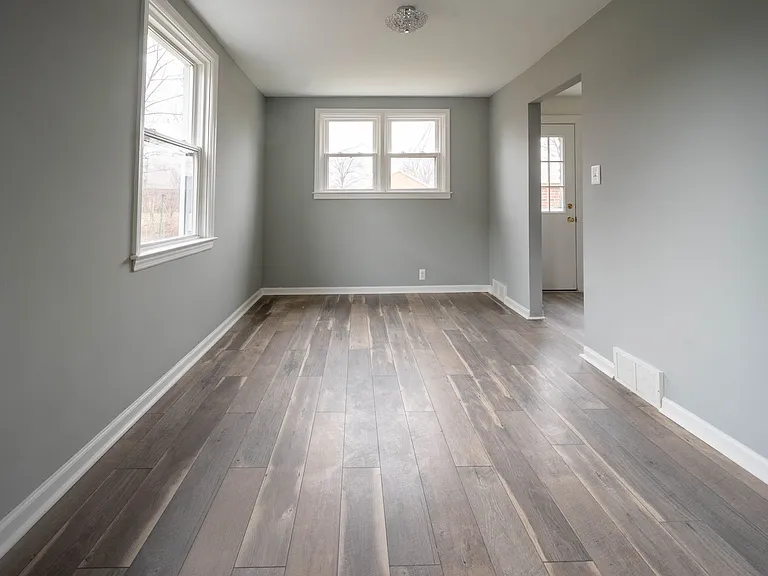 357 Holland St — Photo 11