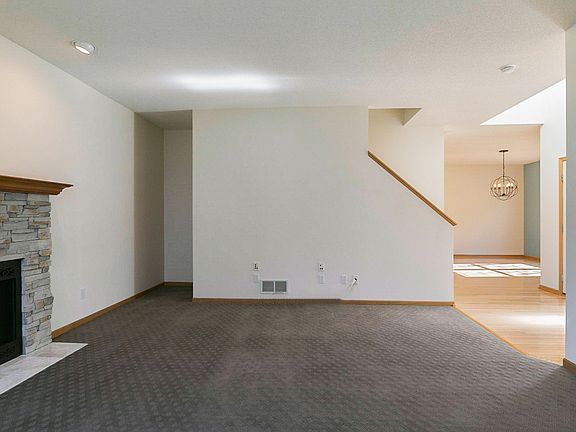 3rd image of 3302 Delano Dr