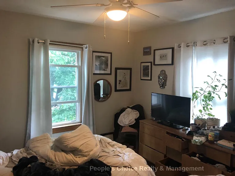 45 Thurston St #2 — Photo 12