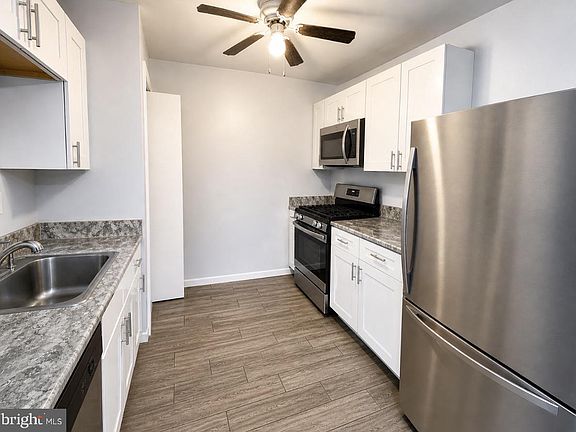 3rd image of 3129 Comly Rd #2