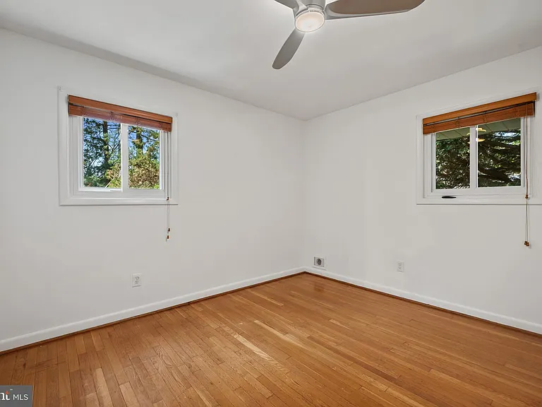 6523 Kerns Rd — Photo 14