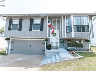 2662 Elm Dr, Arnold, MO 63010