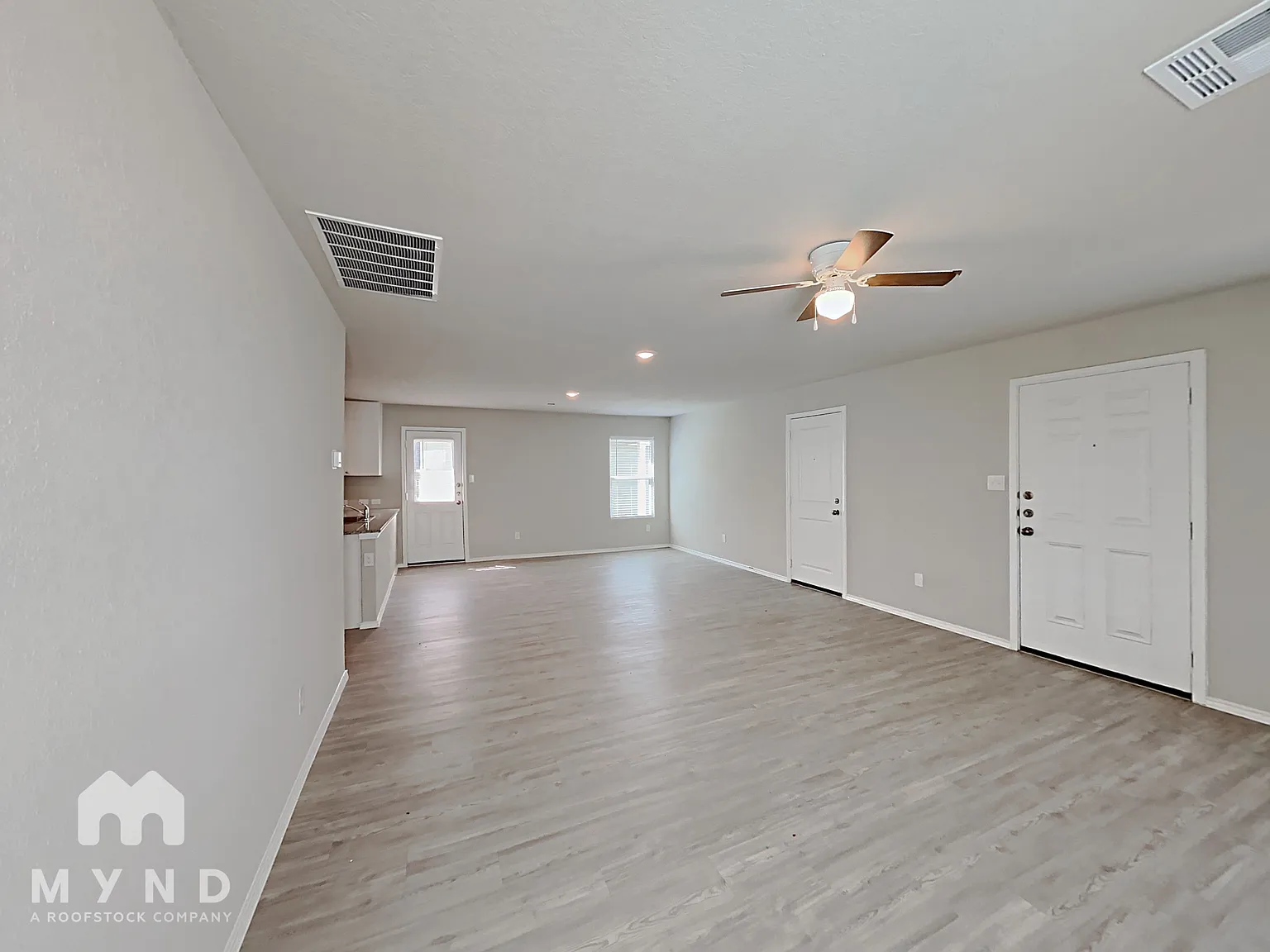 3 bed, 2.0 bath, 1494 sqft, $1,535 — Photo 4