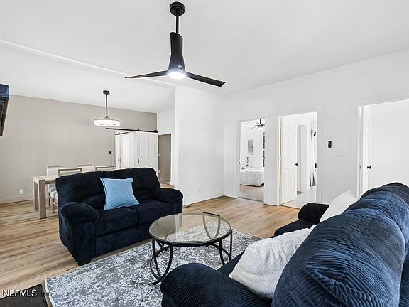 5th image of 14727 NE 142ND Street