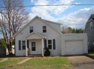 550 River St, Ishpeming, MI 49849