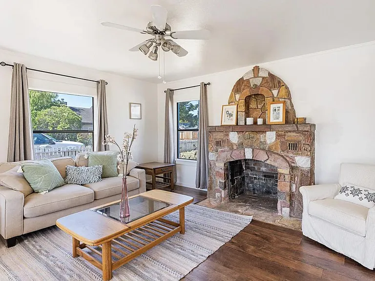 2205 S Rodeo Gulch Rd — Photo 2