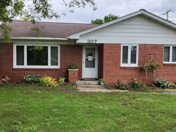 307 Michaels St, Cochrane, WI 54622