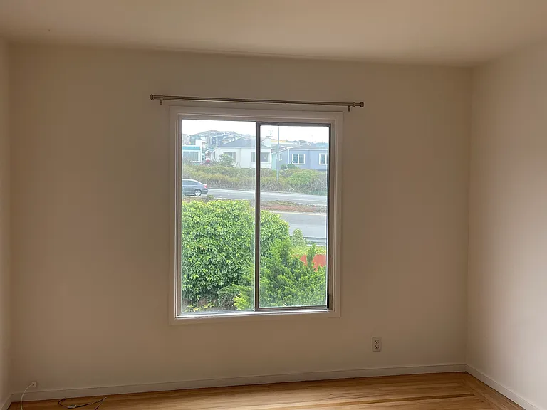1188 S Mayfair Ave — Photo 27