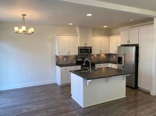 1059 SE Leonel Ln, Bend, OR 97702
