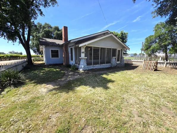 16811 Avenue 288, Farmersville, CA 93223