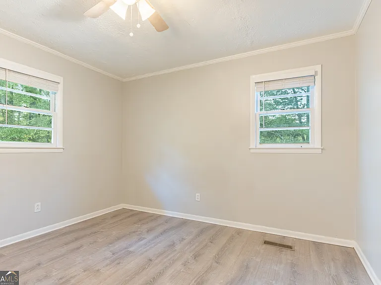 2290 Pinetree Ln NE — Photo 28