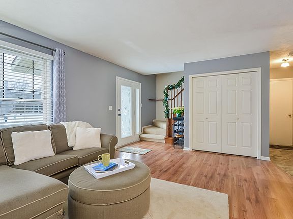 5th image of 1428 Edgeknoll Dr SE
