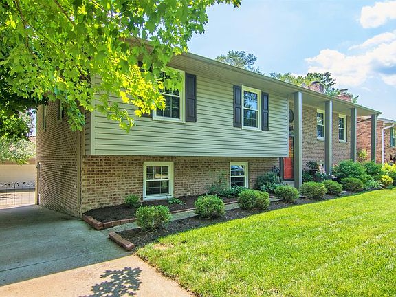 3rd image of 1808 Hopemont Ct