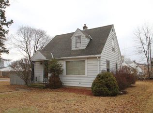 8907 W Montana Ave, West Allis, WI 53227