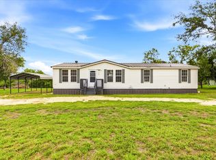 410 County Road 3823, San Antonio, TX 78253