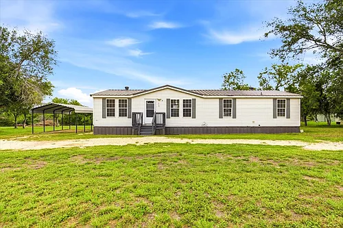 410 County Road 3823 Photo 1