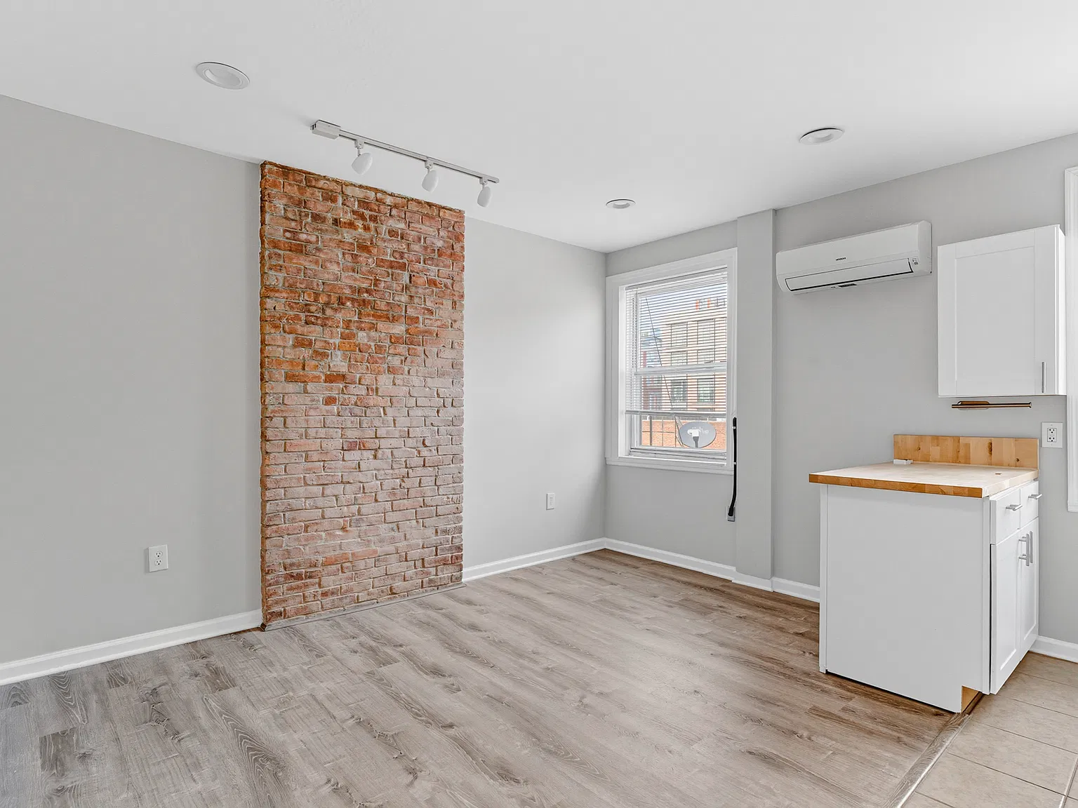 1 bed, $1,825 — Photo 1