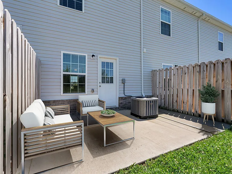 Arrowood Farms Townhomes — Photo 11