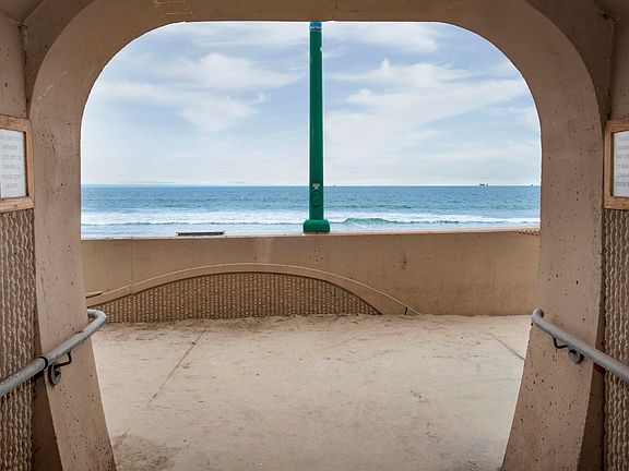 4th image of 6991 Surfside Dr