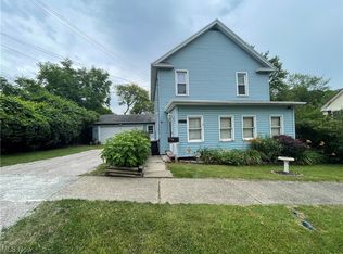821 E 11th St, Ashtabula, OH 44004