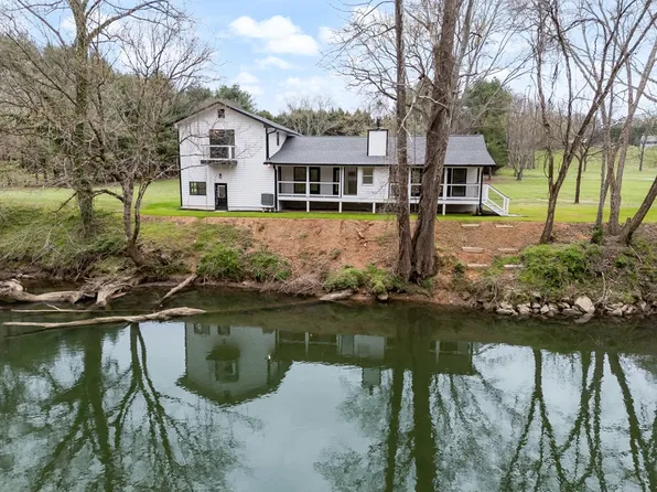 284 Smokeford Road, Murphy, NC 28906