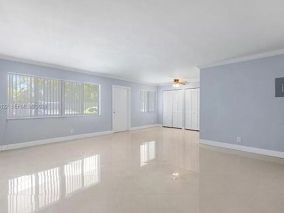 3rd image of 1400 NE 54th St APT 102