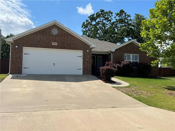 2808 S Lois Ln, Joplin, MO 64804